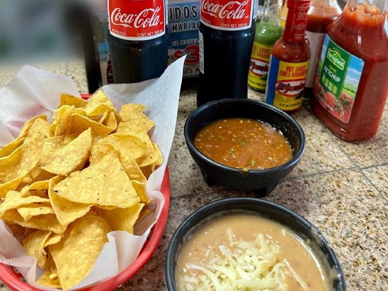 Mariscos El Mariachi food